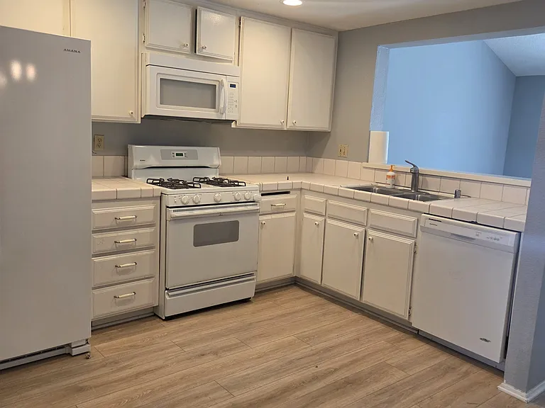 3734 Carmel View Rd — Photo 3