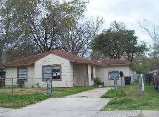 5510 Bataan Rd, Houston, TX 77033