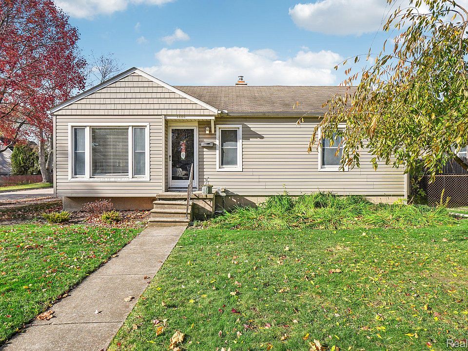 1st image of 1440 Balmoral Dr