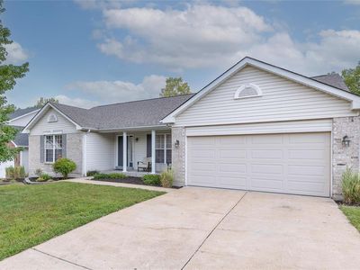 3109 Crystal Lake Dr, Saint Louis, MO, 63129