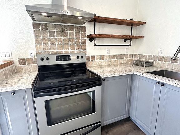 3rd image of 3001 Garrow Dr