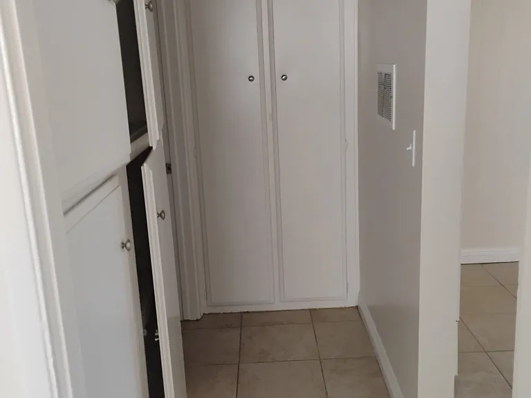 14652 Adams St #7 — Photo 9