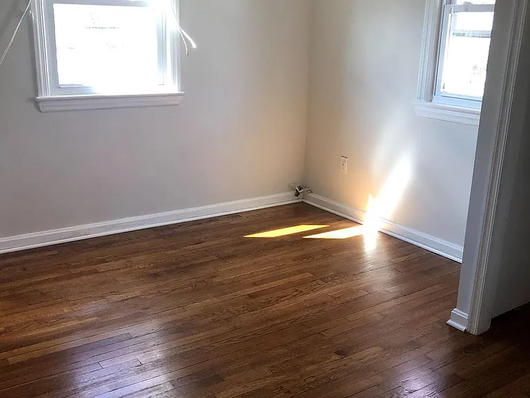 Upstairs Bedroom 2