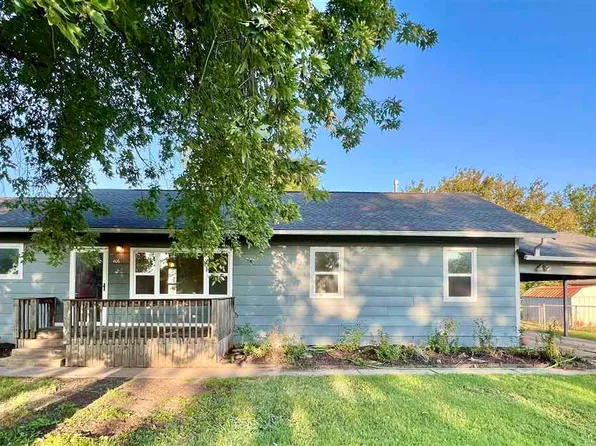 406 N Magnolia Ave, Newkirk, OK 74647