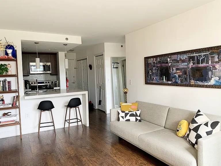 20 2nd St #501 — Photo 2