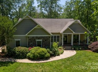 2300 S Creek Rd, Nebo, NC 28761