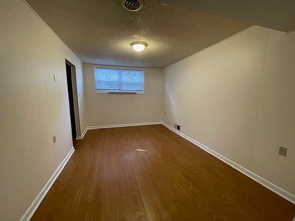 5th image of 48 Dogwood Ct APT G