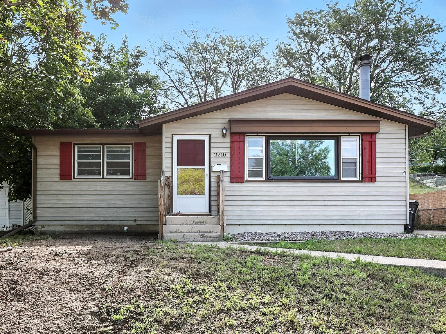 3 bed, 1680 sqft, $1,800 — Photo 1