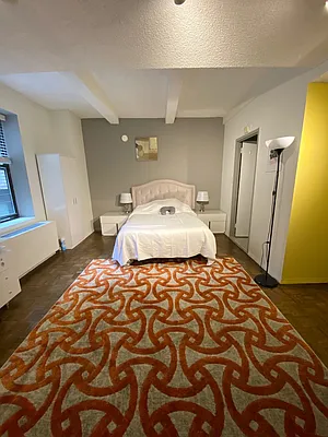 Rented by BLU Real Estate | media 10