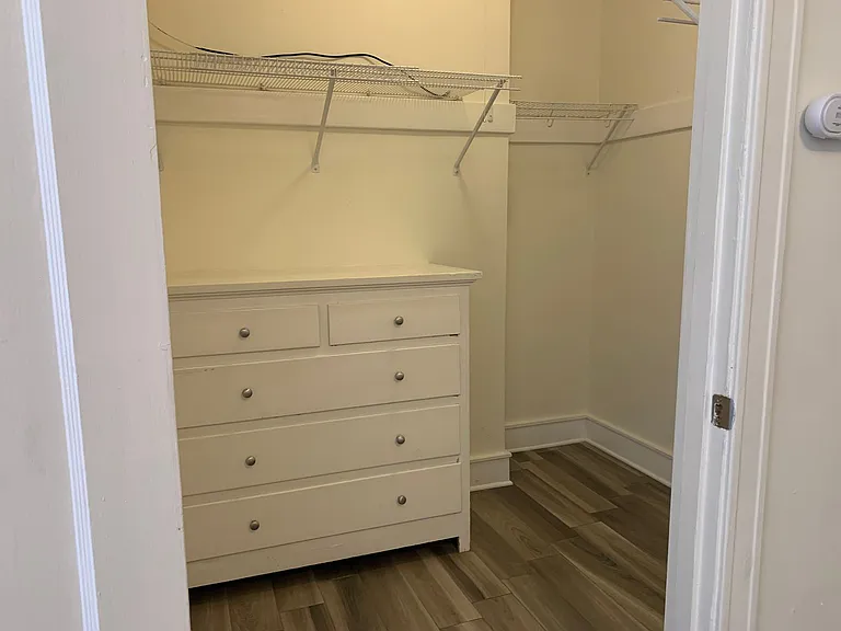 The Davenport Apartments — Photo 22