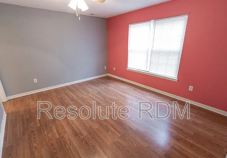 11968 Locus Ln — Photo 29