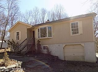 249 Milford Rd, Bushkill, PA 18324