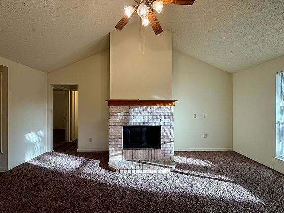 5th image of 624 Barbara Jean Dr
