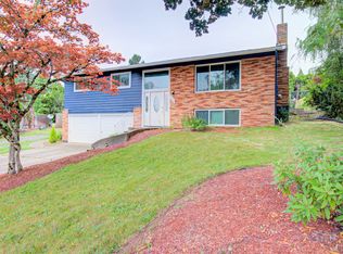 806 NW 76th St, Vancouver, WA 98665