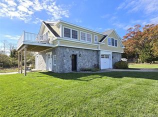 81 Old Field Rd, Setauket, NY 11733