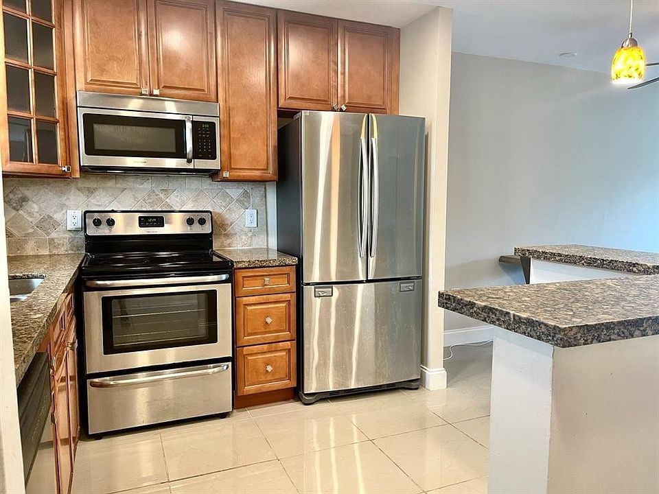 1st image of 809 W Oakland Park Boulevard #J12
