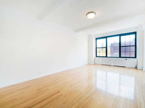 1 University Pl APT 3b