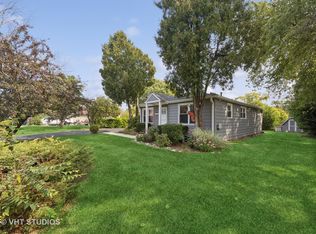 1N111 Morse St, Carol Stream, IL 60188