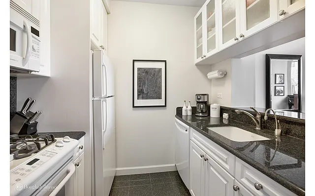 Rented by Douglas Elliman | media 2