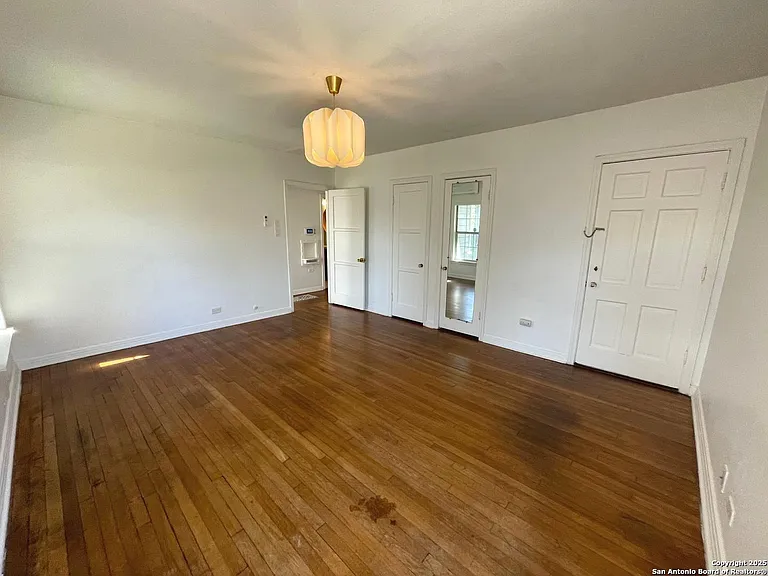 126 Meredith Dr — Photo 12