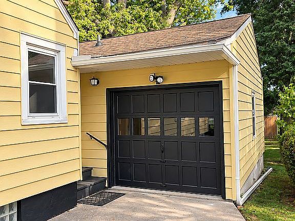 3rd image of 48 Beverly Pl