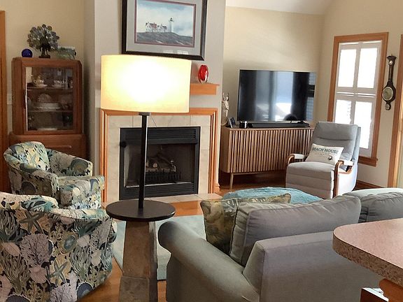 5th image of 118 Carolina Ct W Lot 4