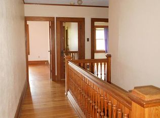 521 N Main St, Lindsborg, KS 67456