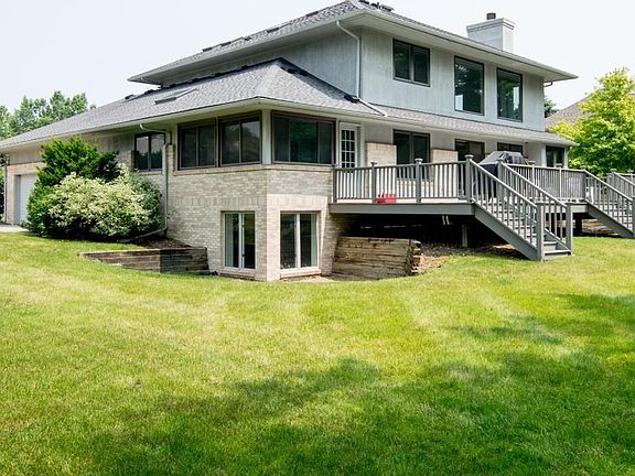 2nd image of 1765 Stonebridge Dr S