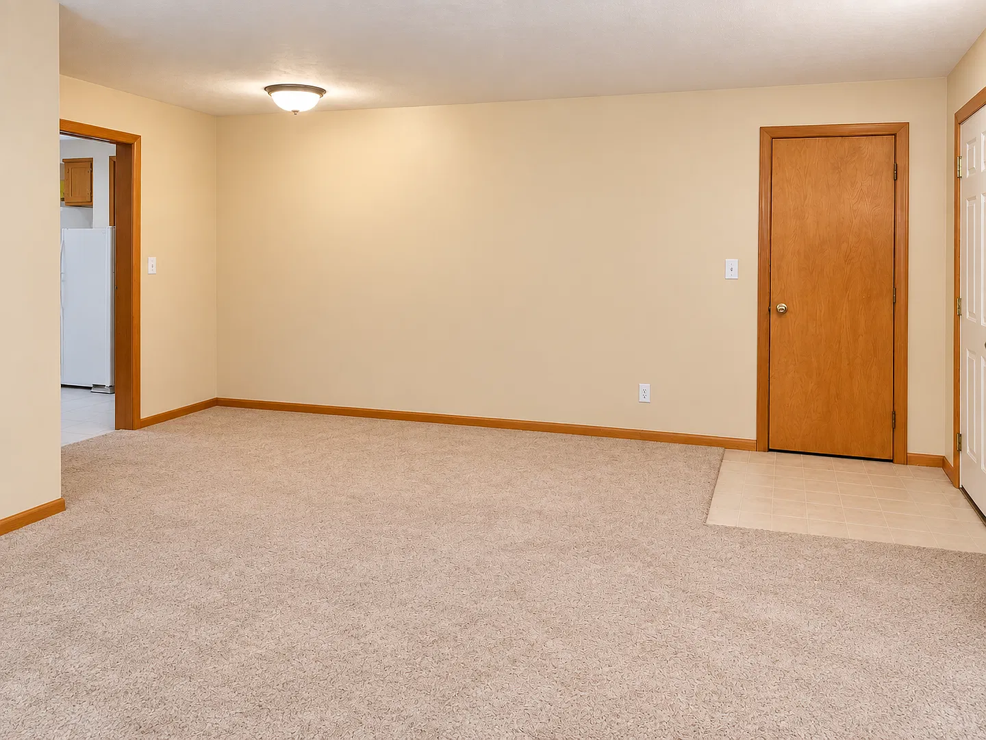 903 S Henderson St — Photo 2