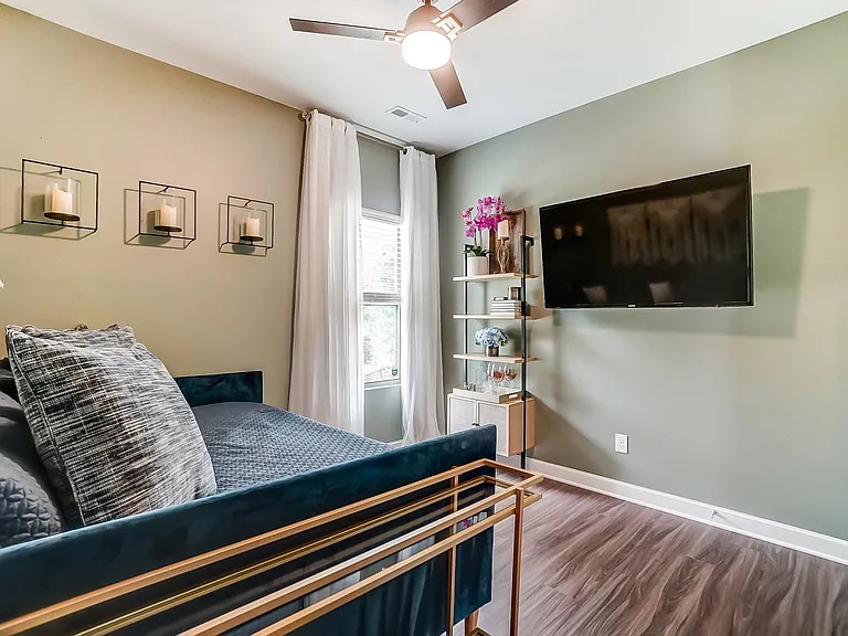 5609 Lavaux Ct — Photo 31