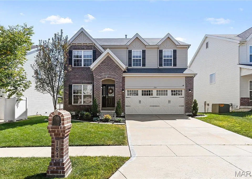 184 Berry Manor Cir