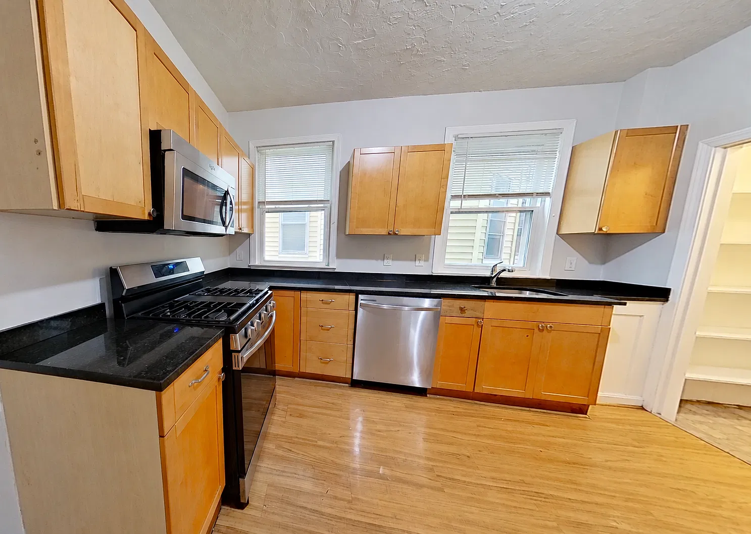 53 Hillside St — Photo 1