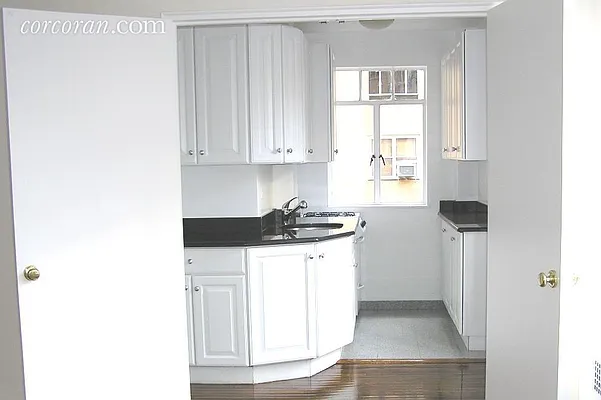 Rented by Corcoran | media 15