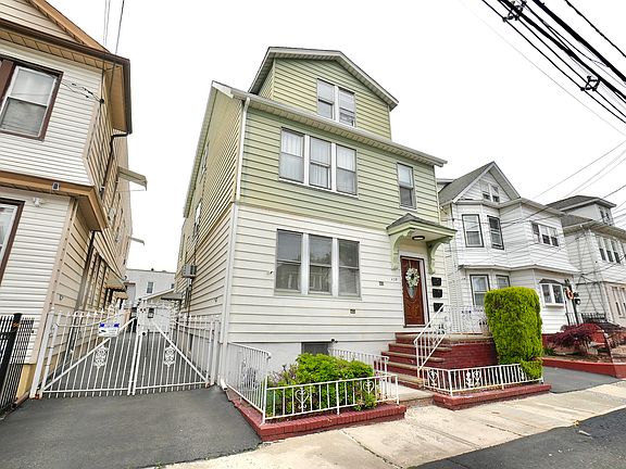2nd image of 428-430 N 12th St Unit 3
