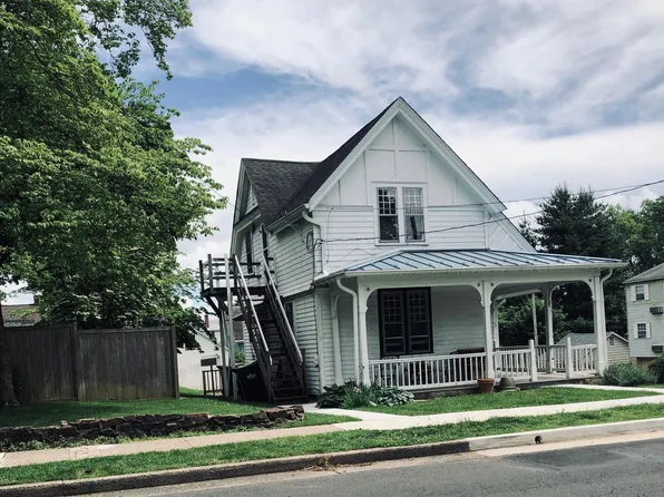 166 W Oakland Ave, Doylestown, PA 18901