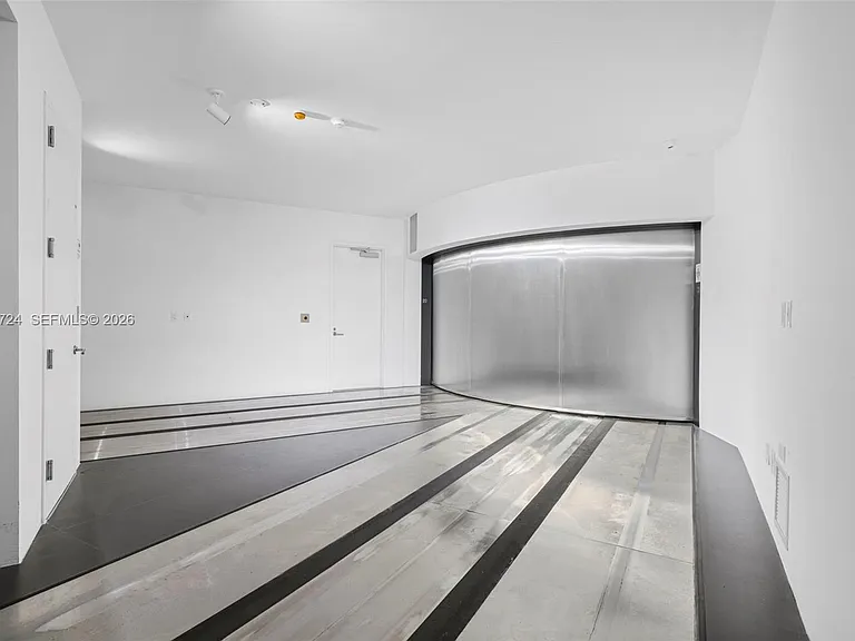 18555 Collins Ave #2105 — Photo 19