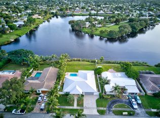 1068 SW 7th St, Boca Raton, FL 33486