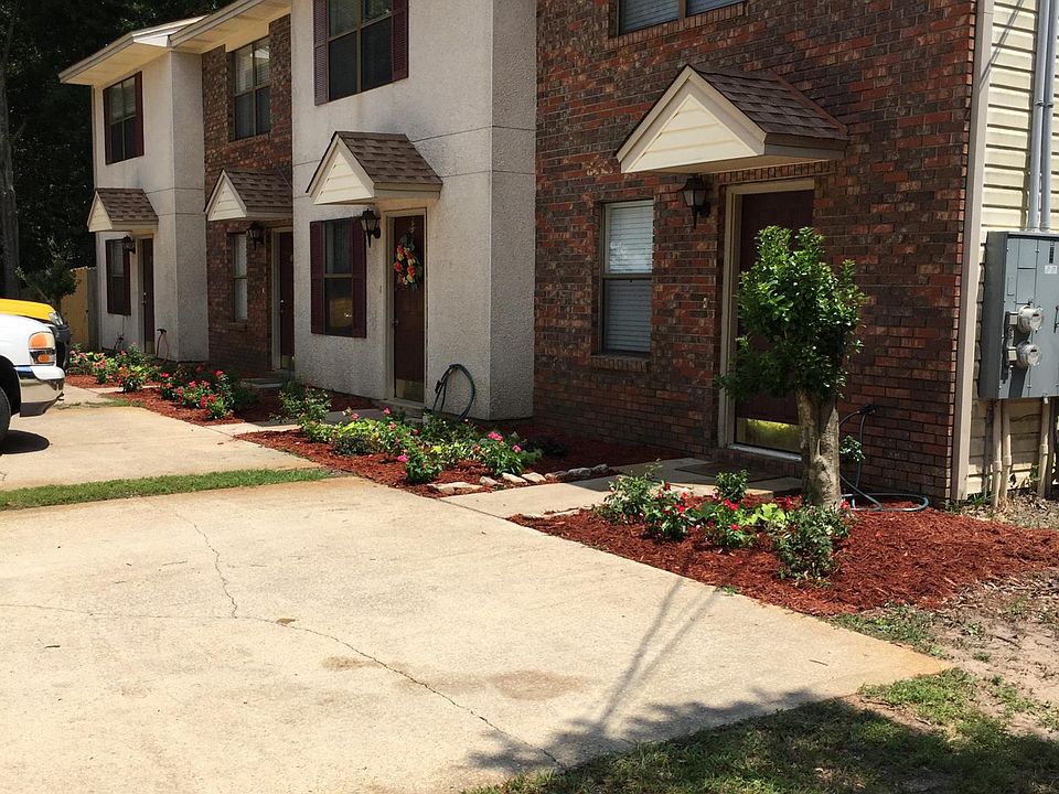 1st image of 23 Calypso St #23