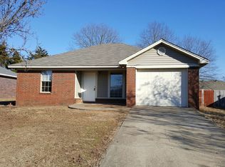 2440 Whitehall Dr, Conway, AR 72032