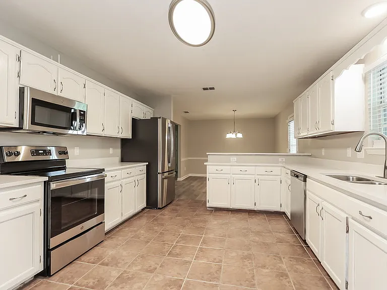 101 Cedar Bend Ct — Photo 7
