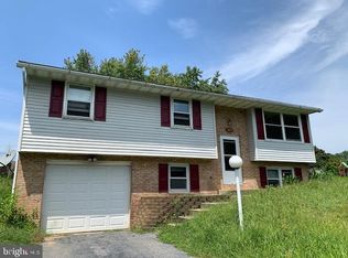225 Buttonwood Dr, Elizabethtown, PA 17022