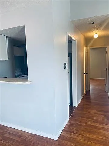 606 Rue St #D — Photo 5
