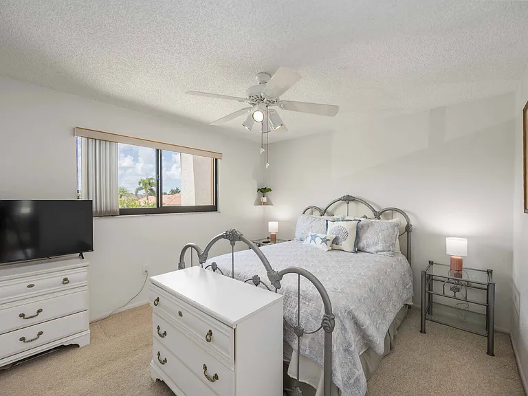 5050 Marianne Key Rd #1B — Photo 20