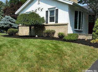 294 Black Walnut Dr, Rochester, NY 14615