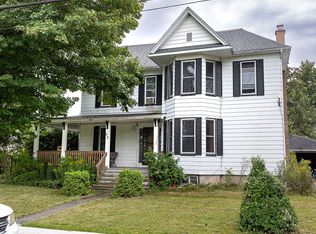 52 Beach Ave, South Dundas, ON K0E 1K0