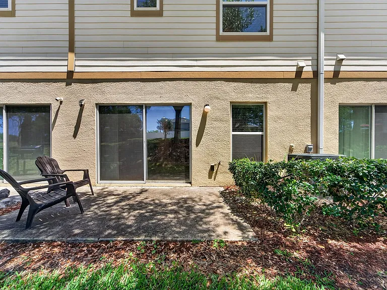 3842 Hampstead Ln — Photo 58