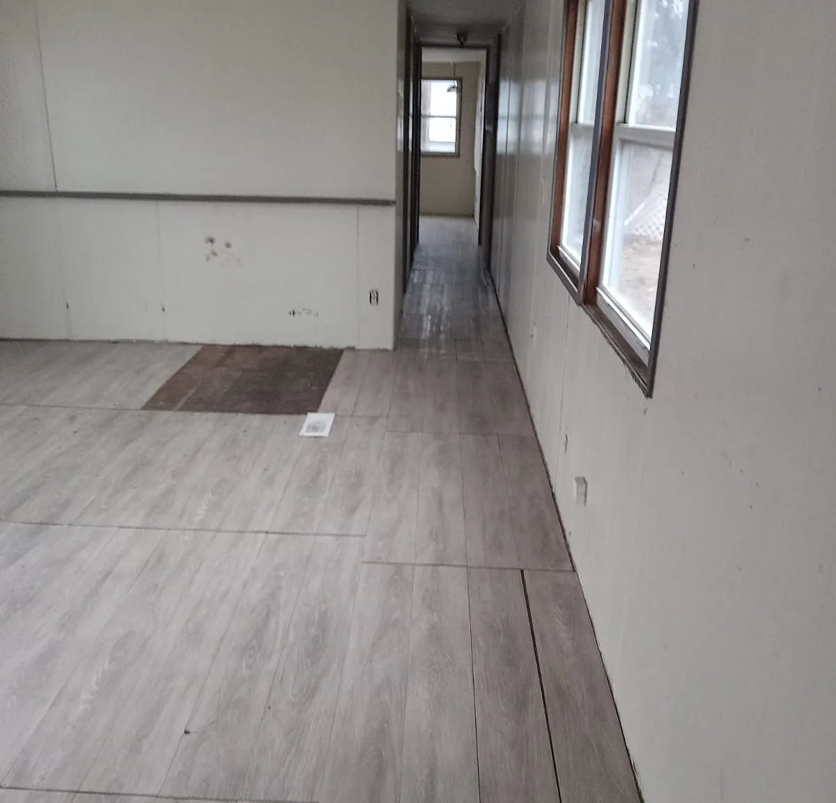 2 bed, 950 sqft, $626 — Photo 1