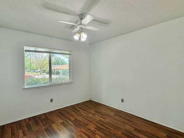 12205 Brentwood Hills Blvd NE — Photo 16