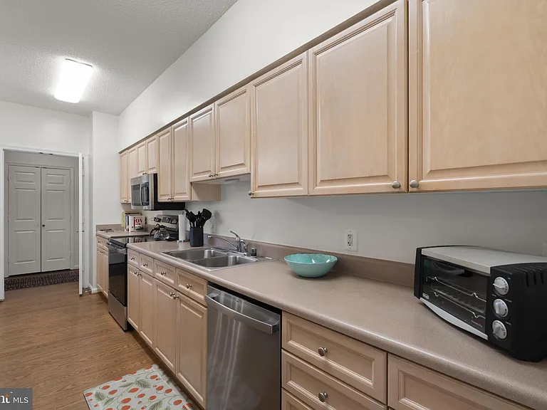 3005 S Leisure World Blvd #211 — Photo 17