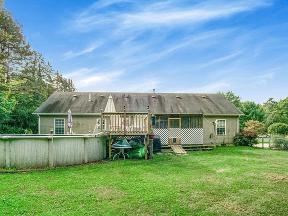 4th image of 4847 Ontario Dr